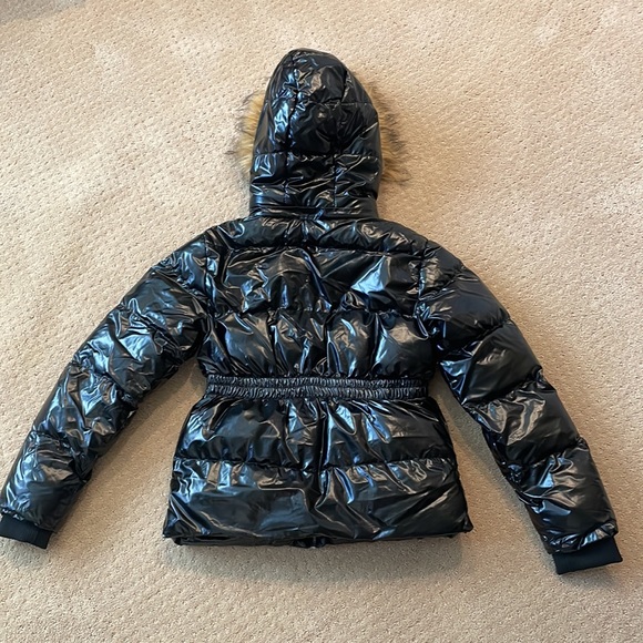 Girls black jacket - Picture 3 of 3